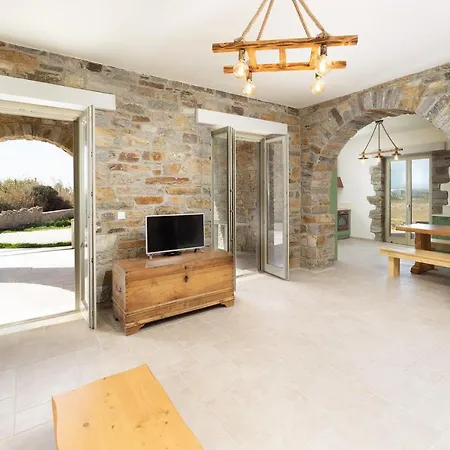 Stone Haven Plaka (Naxos)