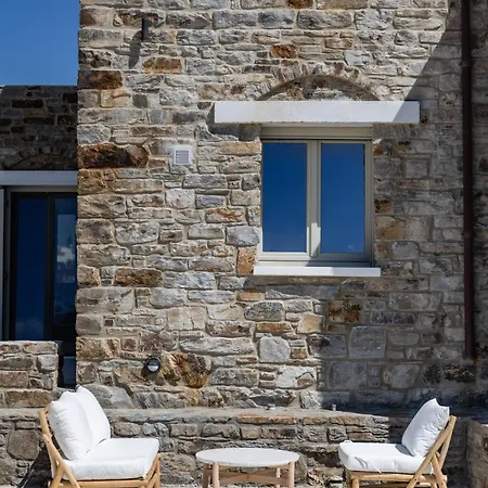 Stone Haven Πλάκα