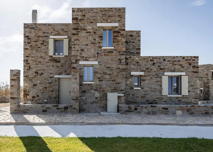 Stone Haven Plaka (Naxos)